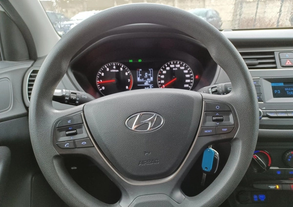 Hyundai i20 cena 54500 przebieg: 50350, rok produkcji 2019 z Ożarów małe 301